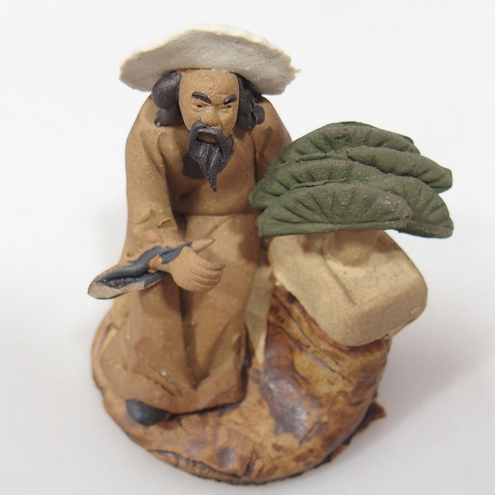 Keramická figúrka - Bonsaiista