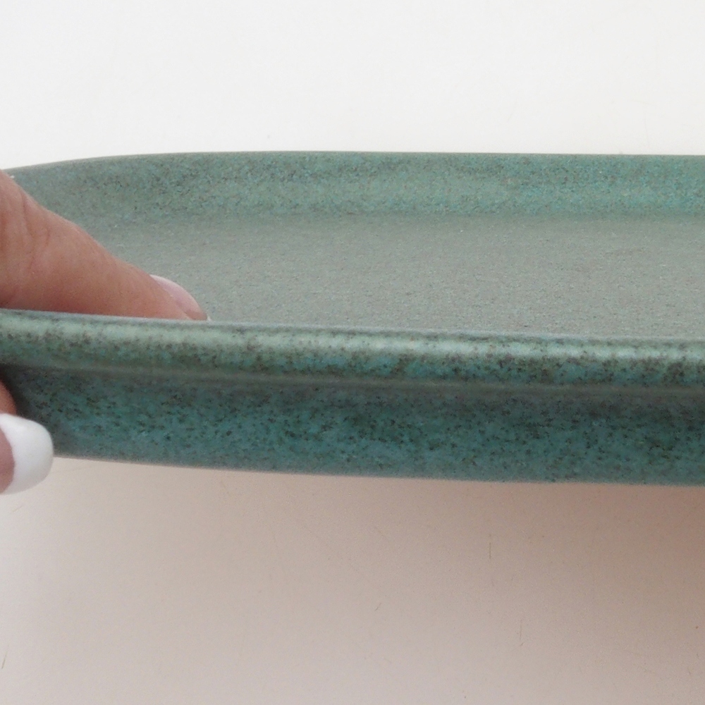Keramický tanier H10 – 34 x 23,5 x 1,5 cm – zelený