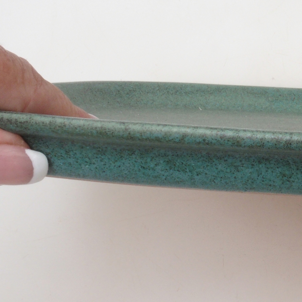 Keramický tanier H09 – 28,5 x 19,5 x 1,5 cm – zelený