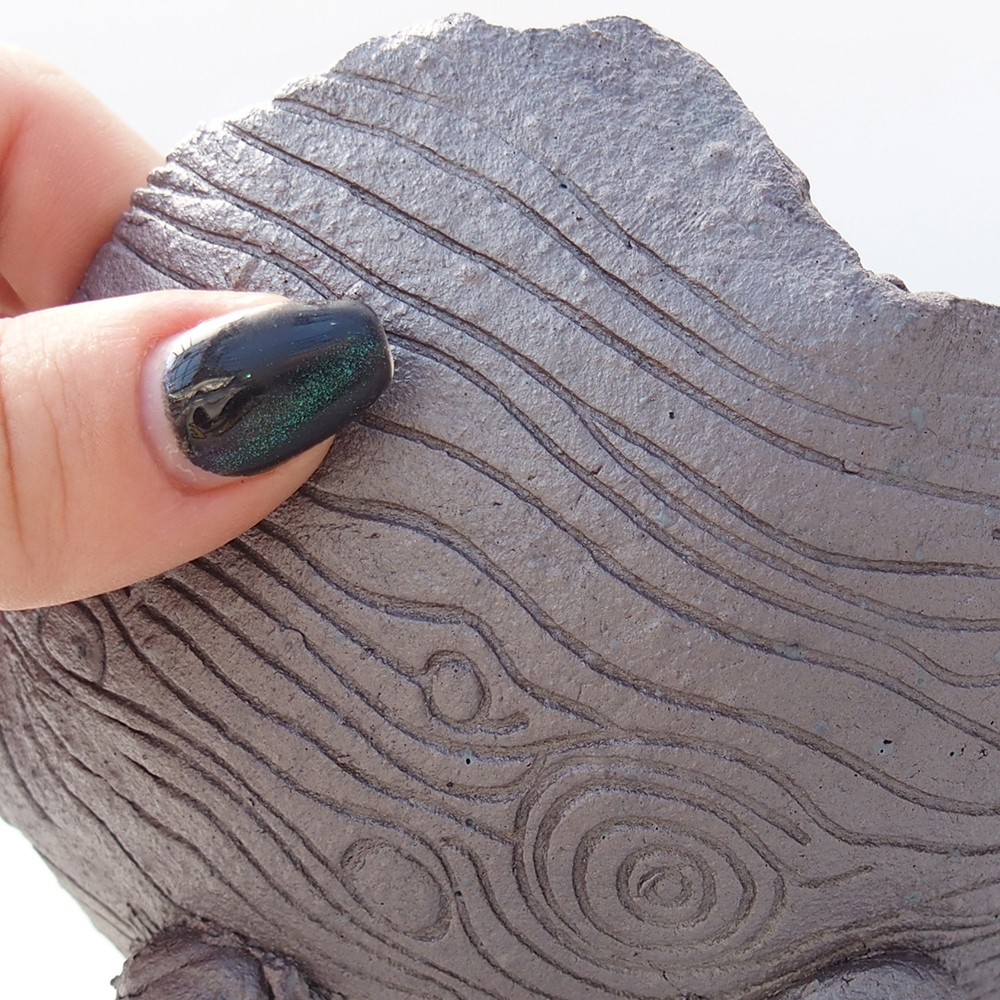 Keramická mušľa 13,5 x 12,5 x 8,5 cm , kovová farba