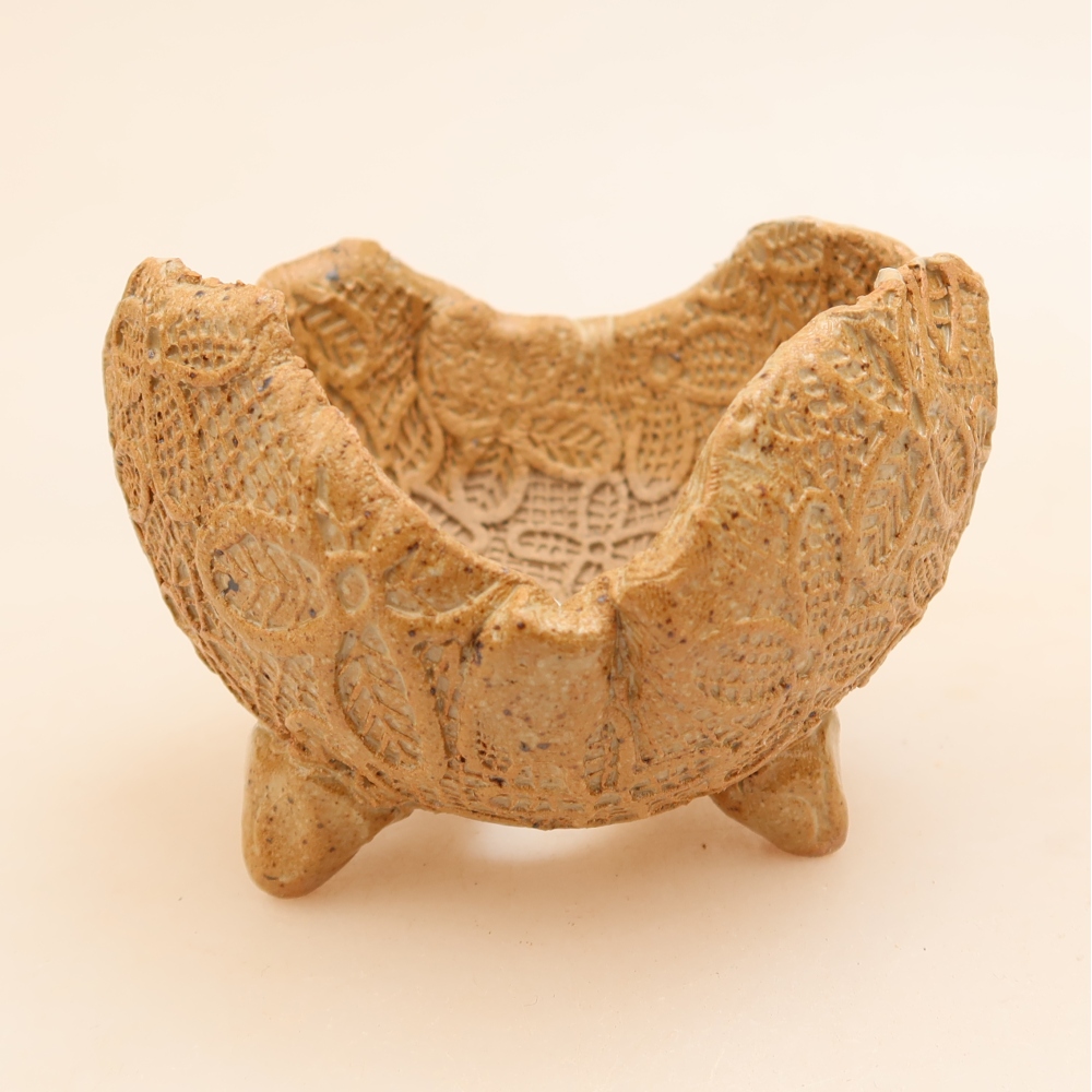 Keramická mušľa 8,5 x 8,5 x 6 cm , farba béžová