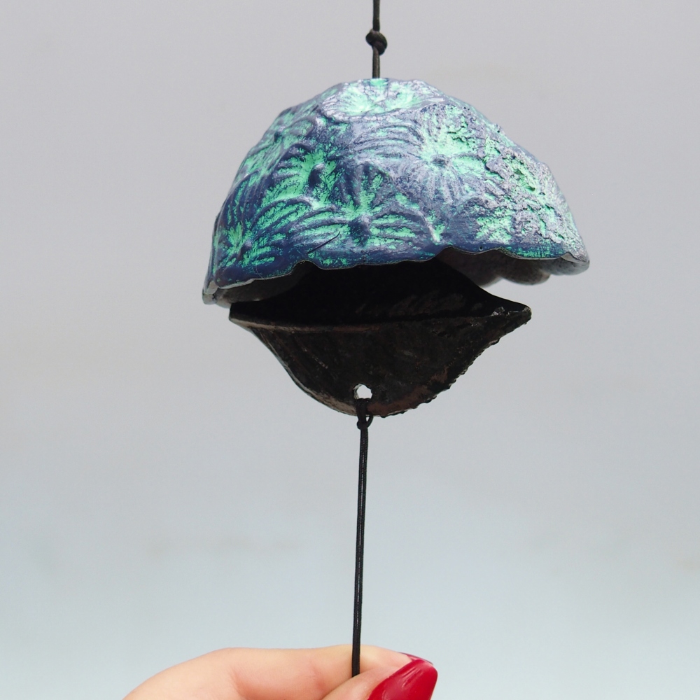 Kovový zvonček do vetra, farba modrozelená