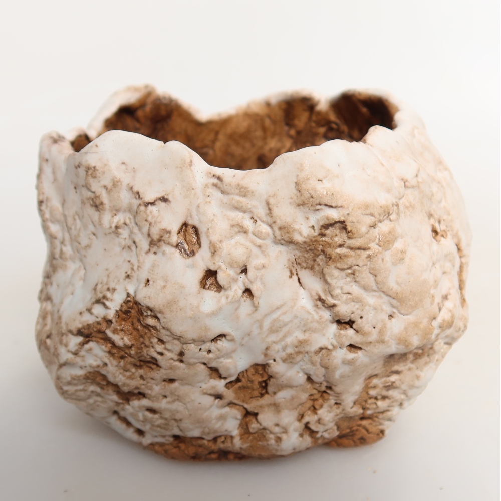 Keramická škrupina  7,5 x 7 x 6,5 cm, farba: biela