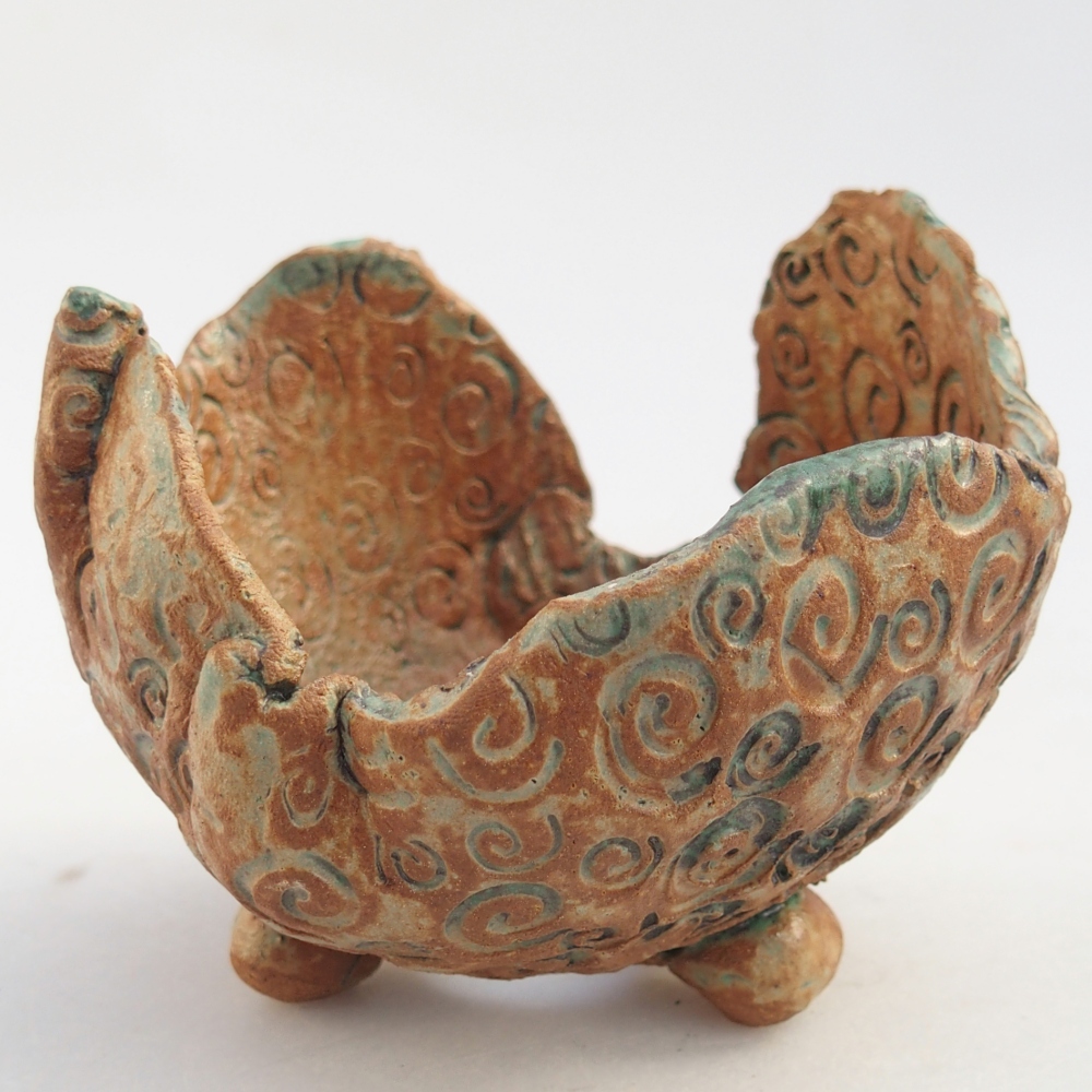 Keramická mušľa 10 x 9,5 x 8,5 cm , farba hnedo-zelená