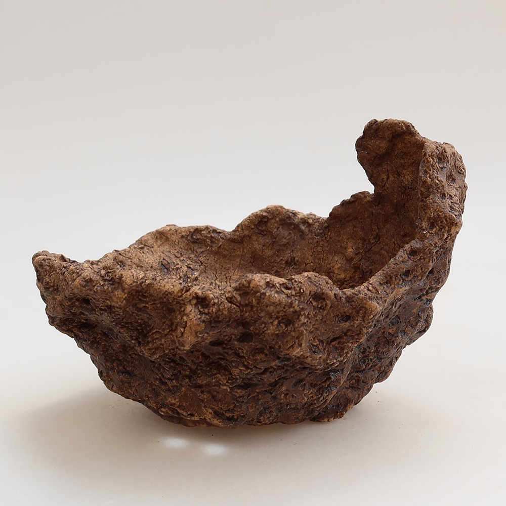 Keramická škrupina 14,5 x 13 x 12 cm, farba hnedá