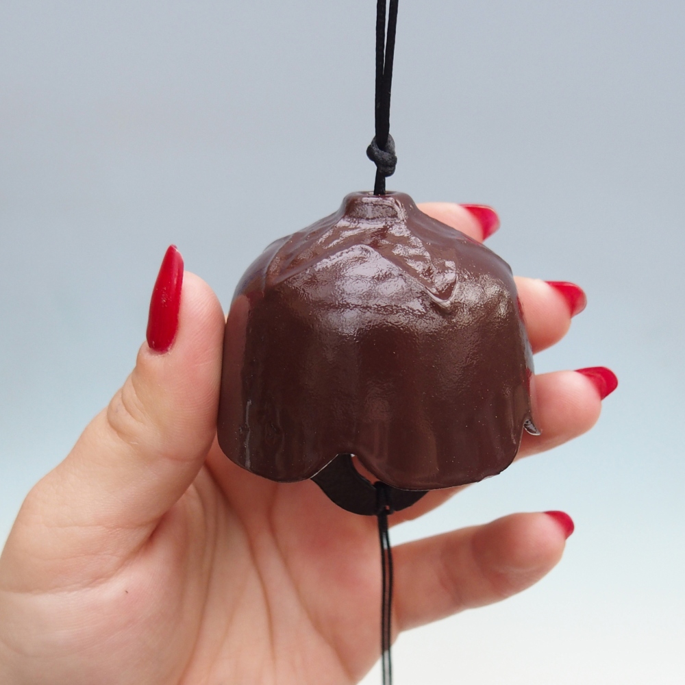 Kovový zvonček do vetra, farba hnedá