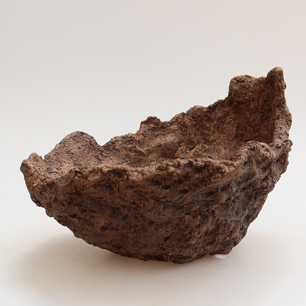 Keramická škrupina 18 x 16 x 13,5 cm, farba hnedá
