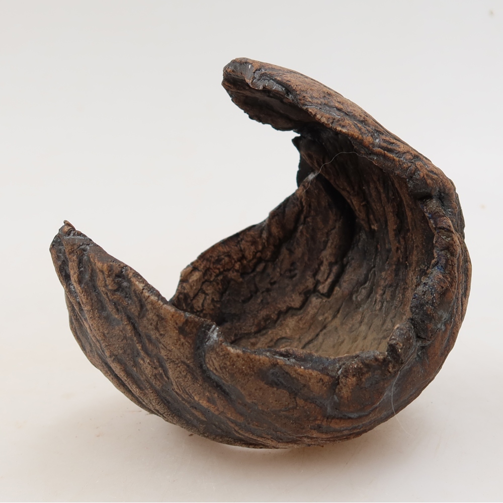 Keramická škrupina  10 x 10 x 11 cm, farba hnedá