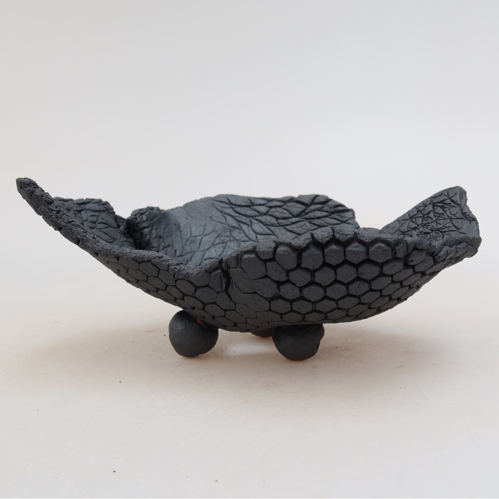 Keramická škrupina  13,5 x 9,5 x 6 cm, farba: kovová