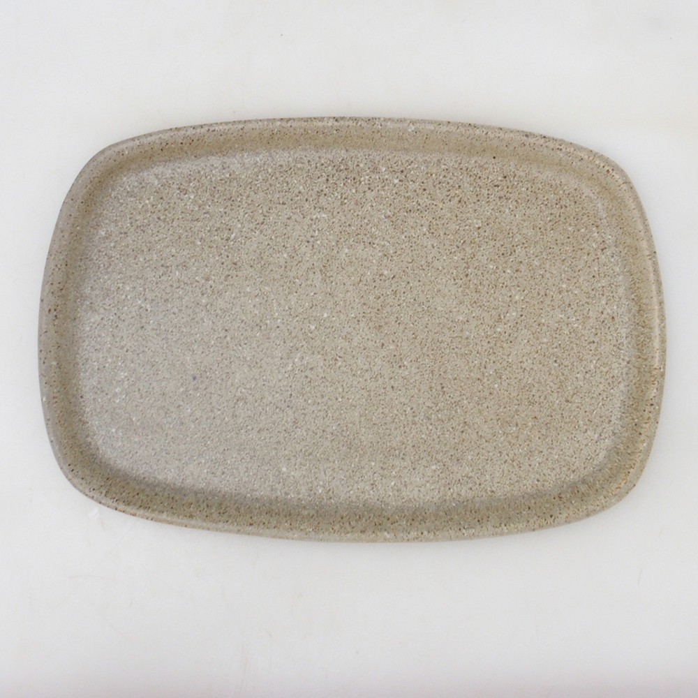 Keramický tanier H10 – 34 x 23,5 x 1,5 cm – béžový
