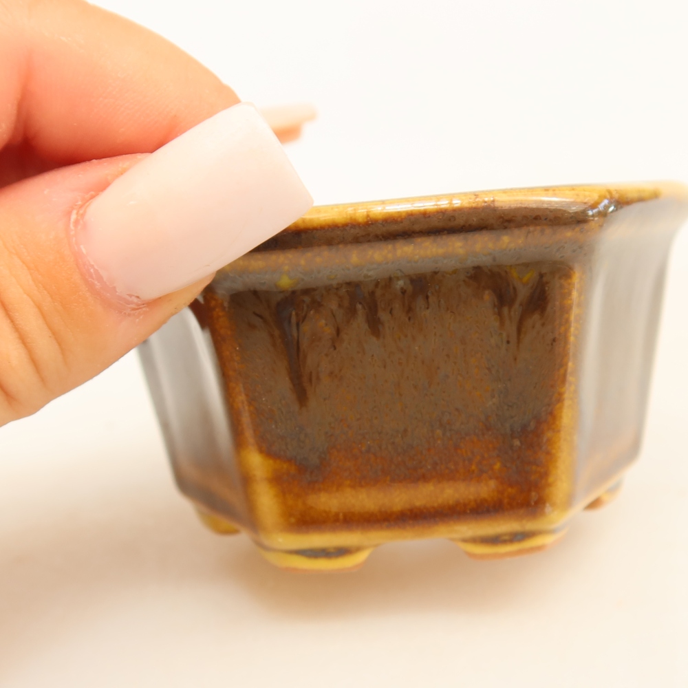 Keramická miska na bonsaje 7,5 x 7 x 4 cm, farba hnedo-žltá