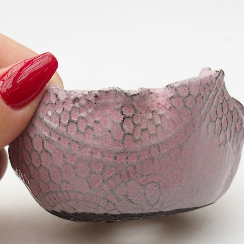 Keramická mušľa 7 x 7 x 6,5 cm , farba fialová