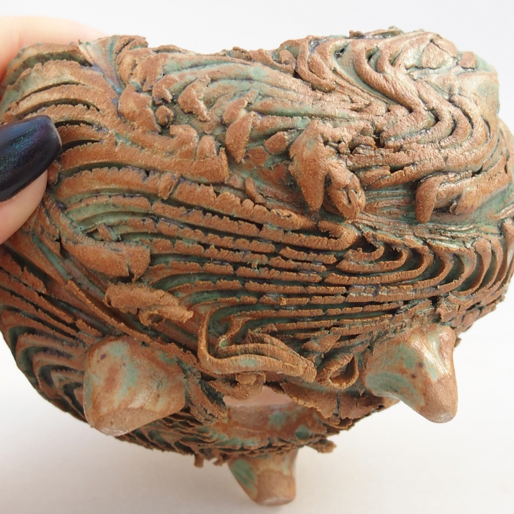 Keramická mušľa 9,5 x 9 x 6,5 cm , farba hnedo-zelená