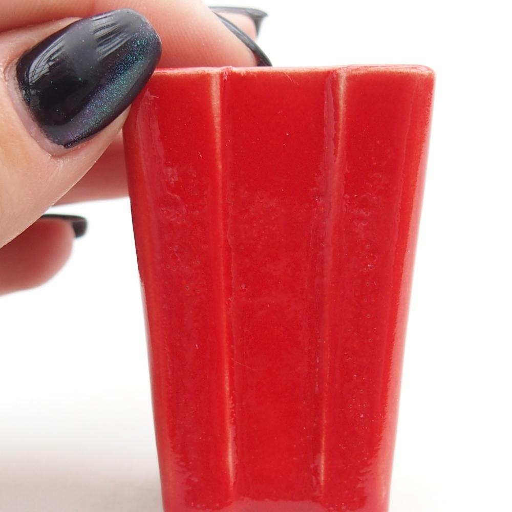 Mini bonsajová miska 3,5 x 3,5 x 5,5 cm, farba červená