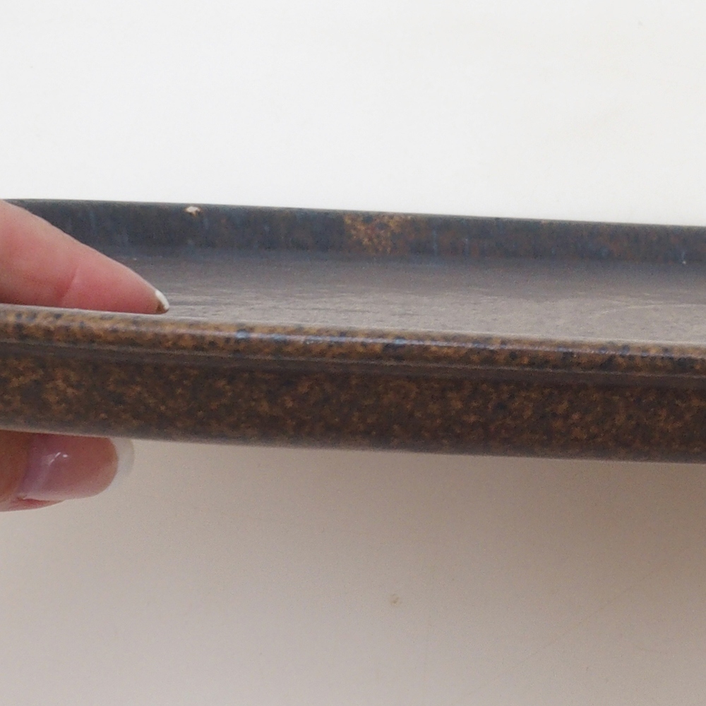 Keramický tanier H10 – 34 x 23,5 x 1,5 cm – hnedý