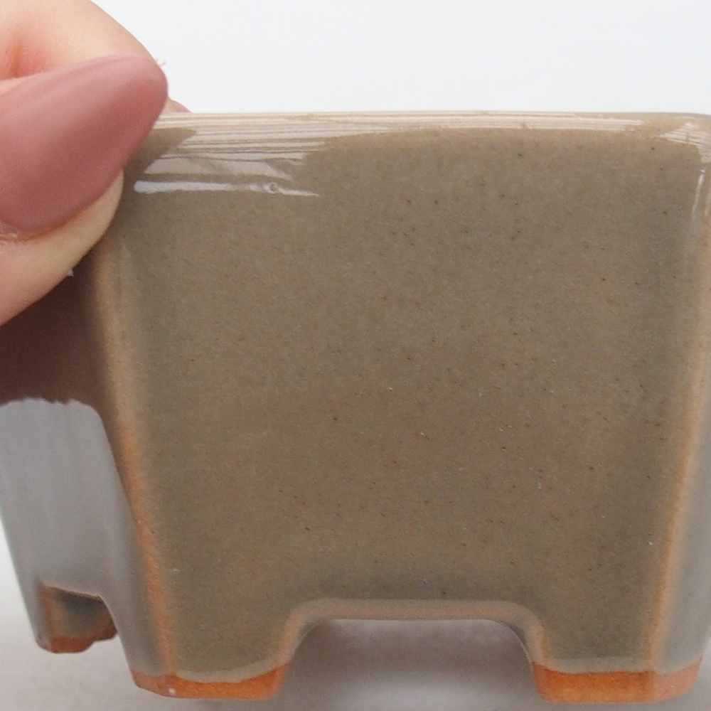 Keramická miska na bonsaje 10,5 x 9,5 x 5 cm, sivá