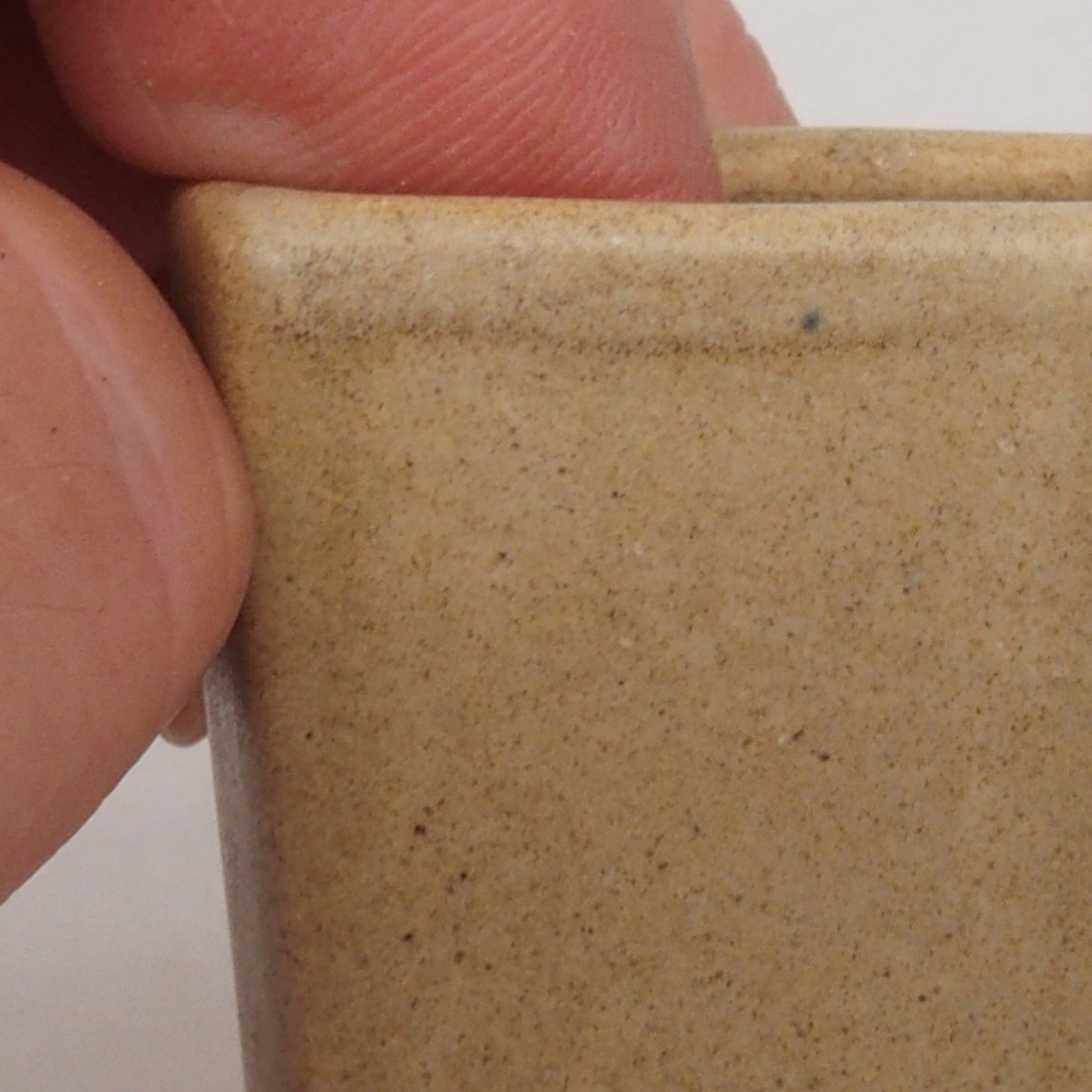 Mini bonsai miska 3,5 x 3 x 5  cm, farba hnedá