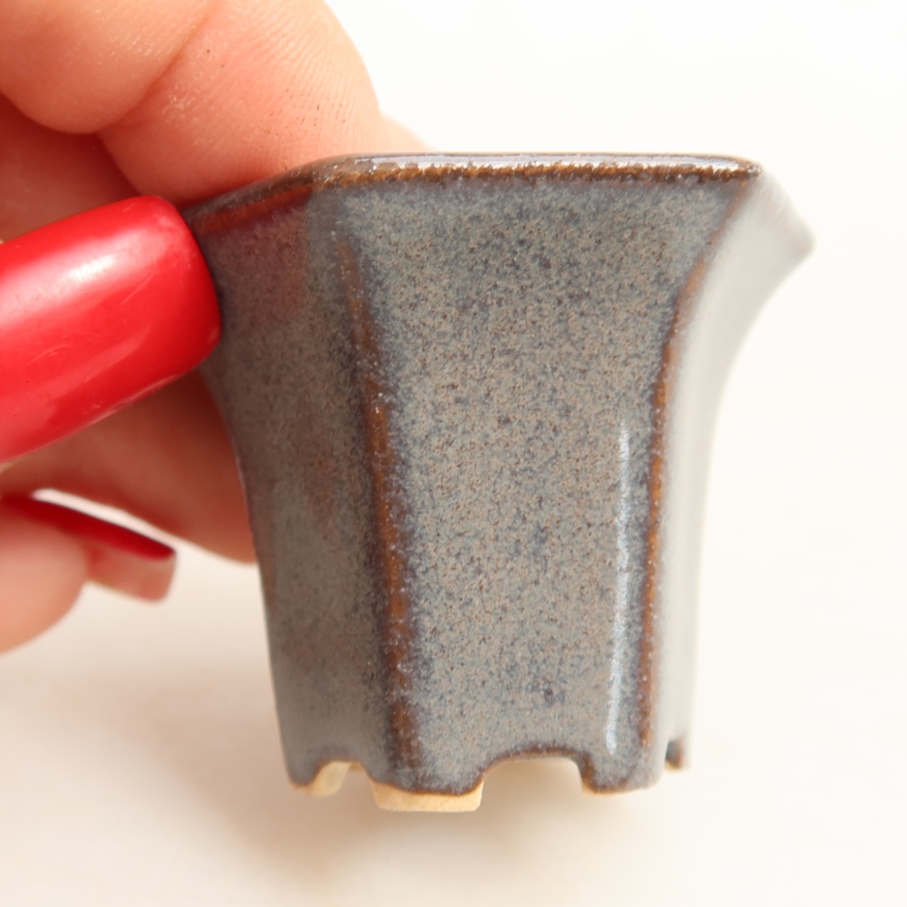 Keramická miska na bonsaje 4,5 x 4 x 3,5 cm, farba: sivá
