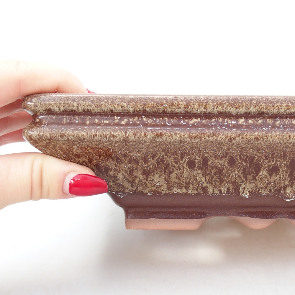 Misa 21,5 x 17 x 5,5 cm hnedá