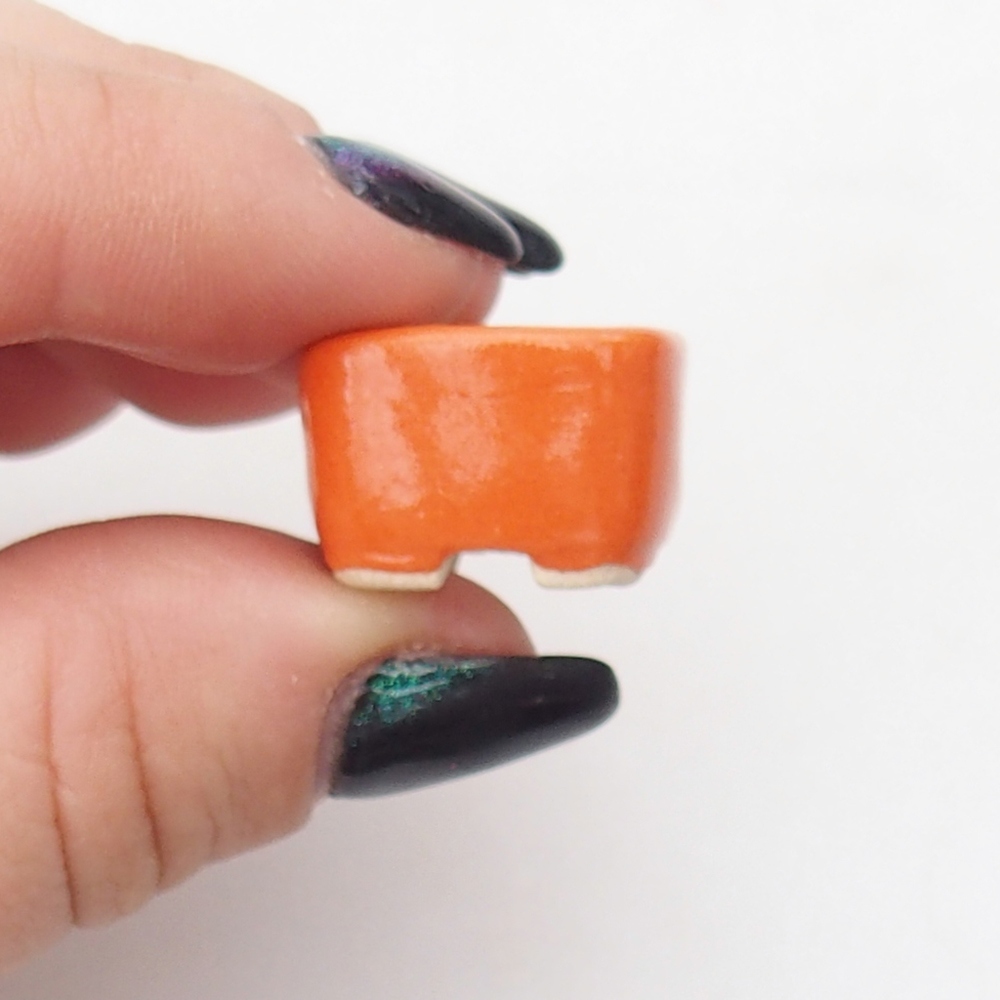 Mini bonsajová miska 2 x 2 x 1,5 cm, oranžová