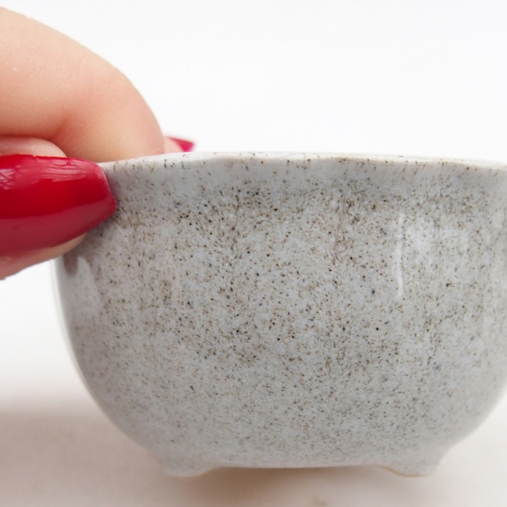 Keramická miska na bonsaje 7 x 8,5 x 3,5 cm, sivá