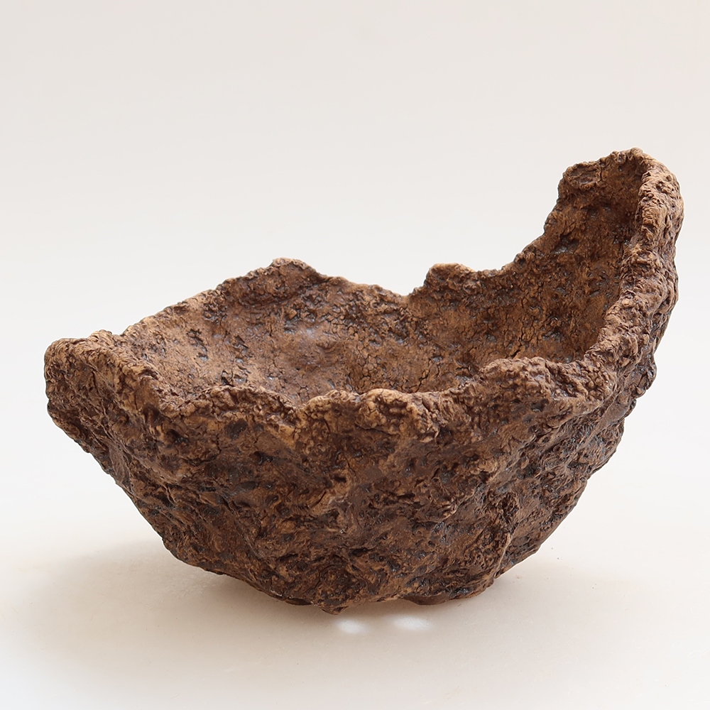 Keramická škrupina 15 x 12 x 12,5 cm, farba hnedá