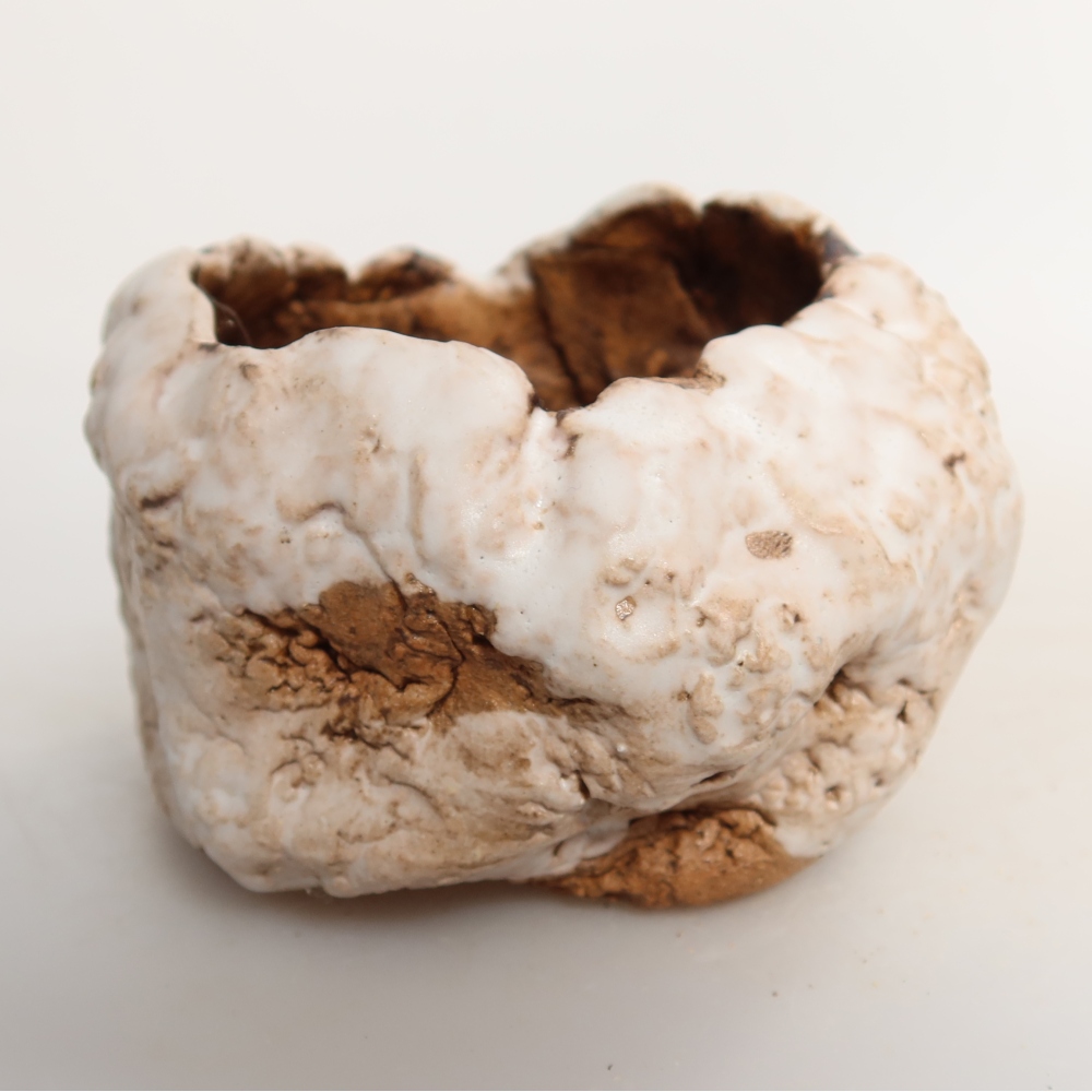 Keramická škrupina  7,5 x 7 x 6 cm, farba: biela