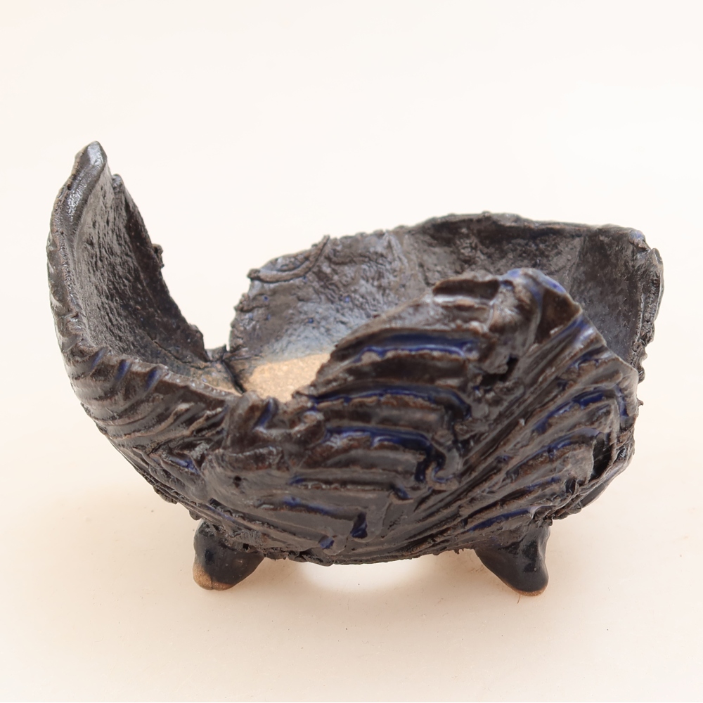 Keramická škrupina  10 x 9,5 x 6,5 cm, farba čierno-modrá