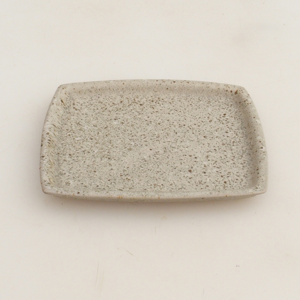 Keramická podmiska H11 - 11,5 x 9,5 x 1 cm - béžová