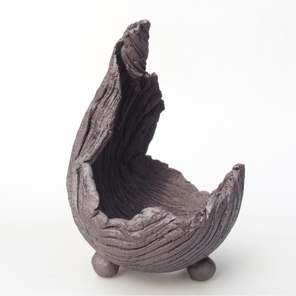 Keramická mušľa 7,5 x 8 x 12,5 cm , kovová farba