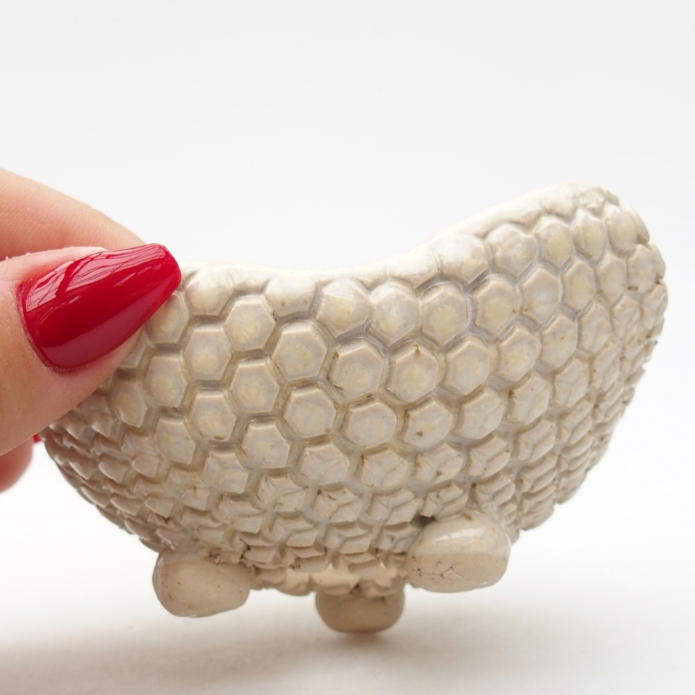 Keramická mušľa 8,5 x 8,5 x 5 cm , farba béžová