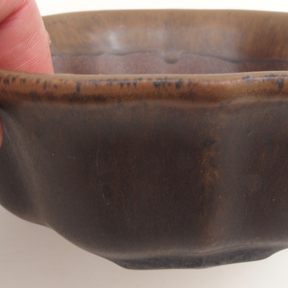 Bonsai miska H16 – 14,5 x 14,5 x 5 cm. - hnedá