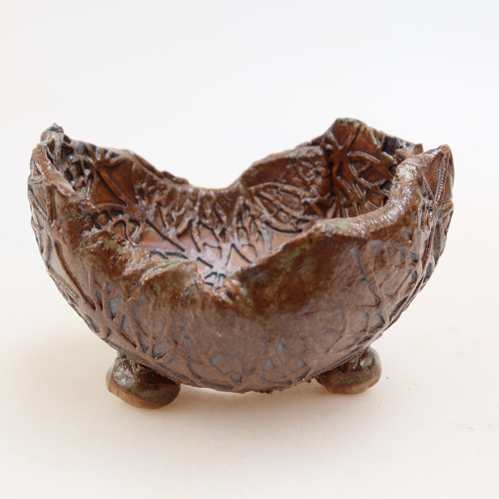 Keramická škrupina  8,5 x 8,5 x 6 cm, farba hnedozelená