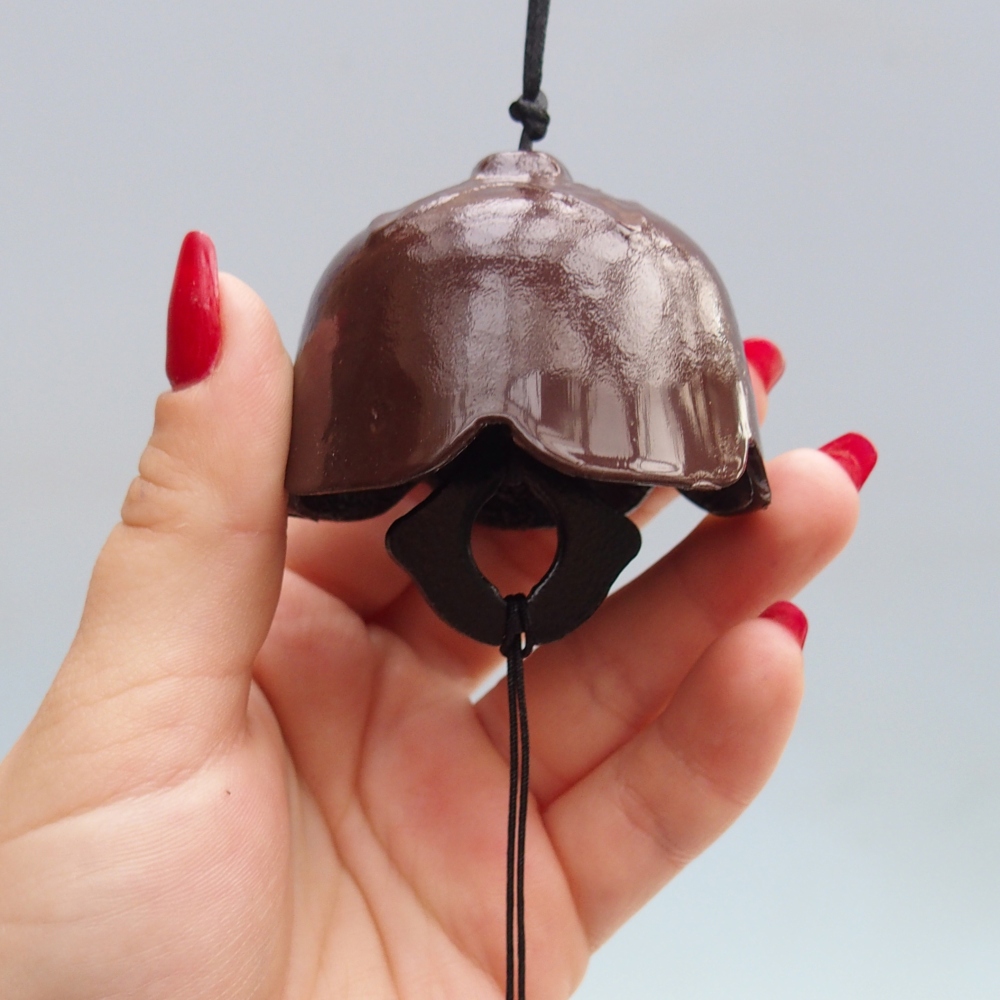 Kovový zvonček do vetra, farba hnedá