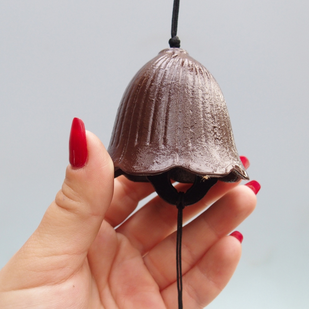 Kovový zvonček do vetra, farba hnedá