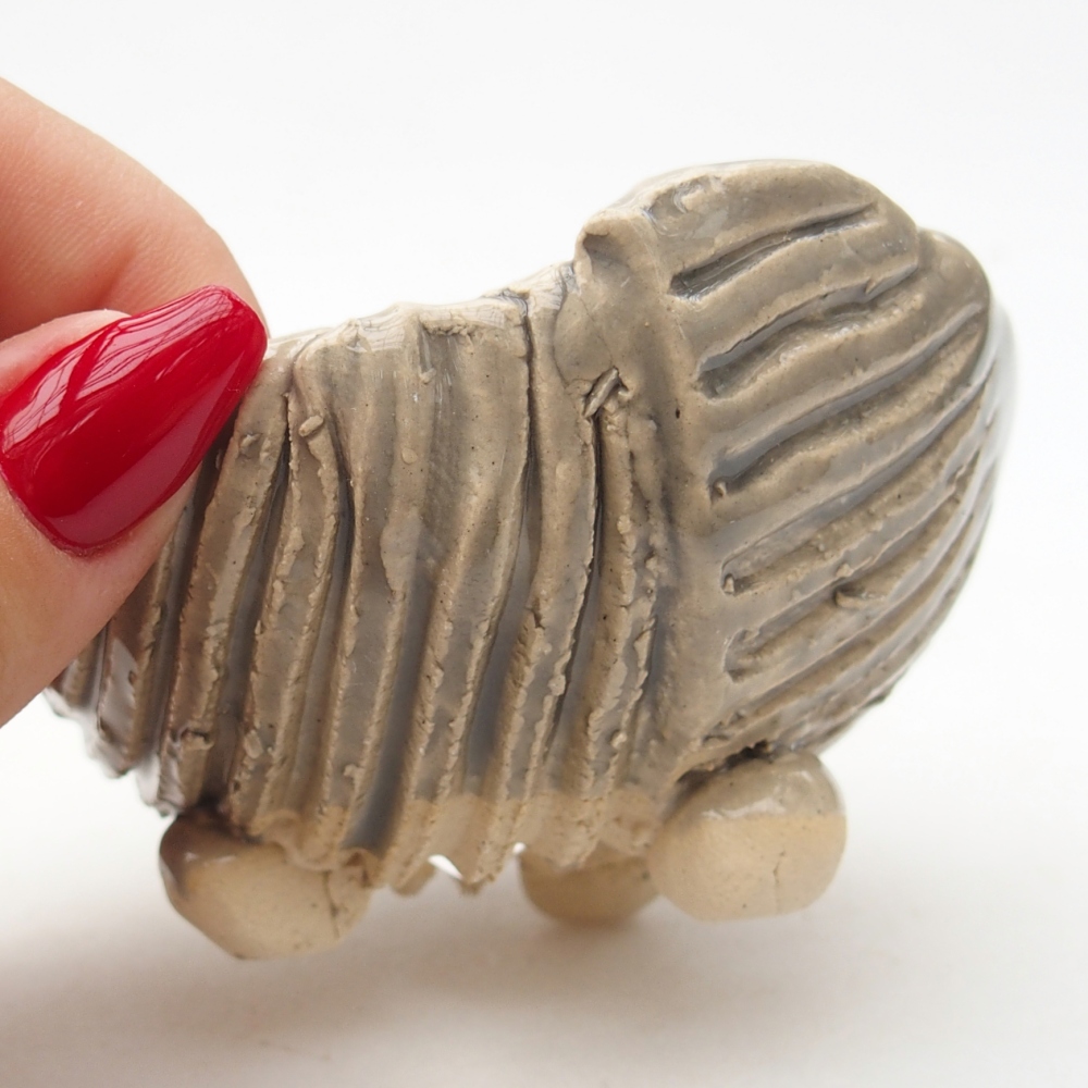 Keramická mušľa 8,5 x 8 x 5 cm , farba béžová