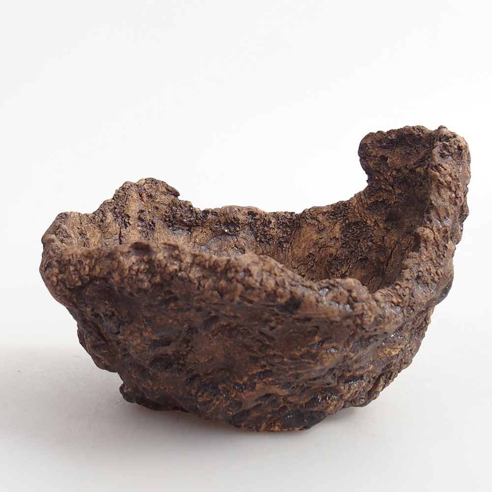 Keramická mušľa 9 x 8 x 7 cm , farba hnedá