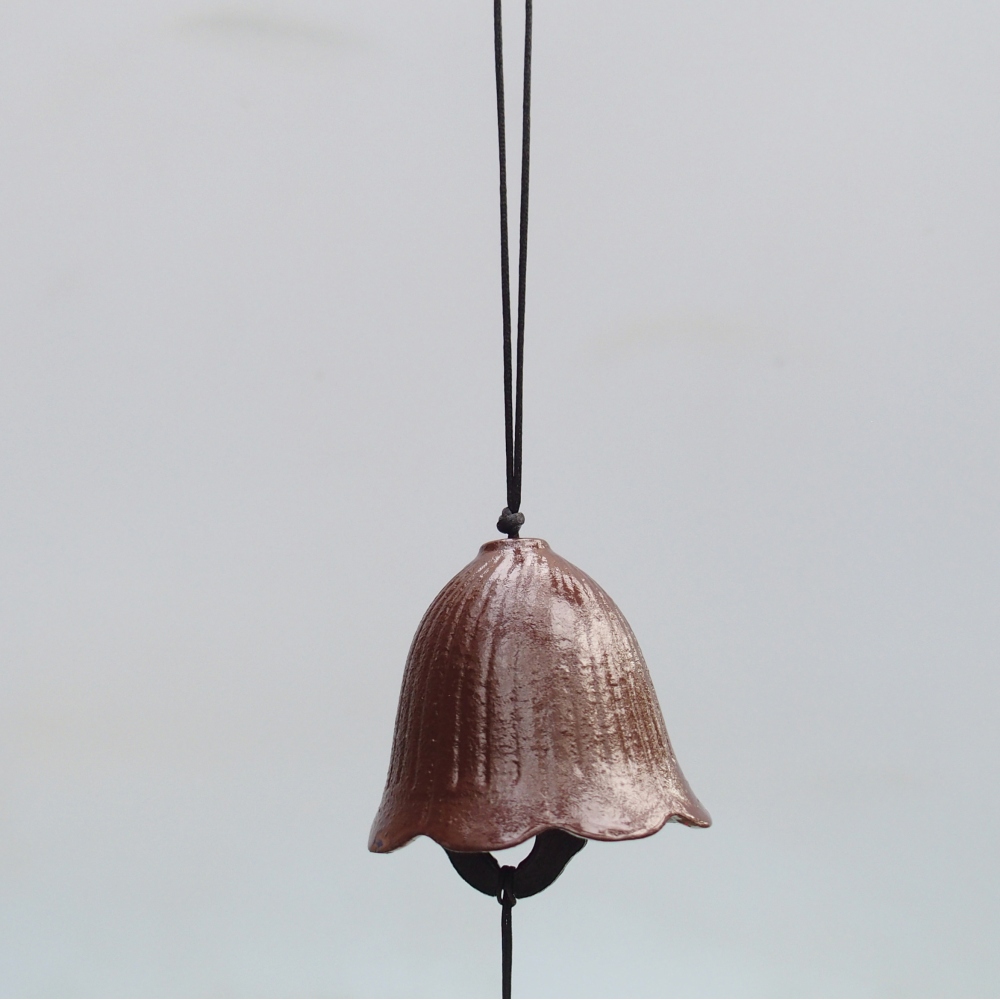 Kovový zvonček do vetra, farba hnedá