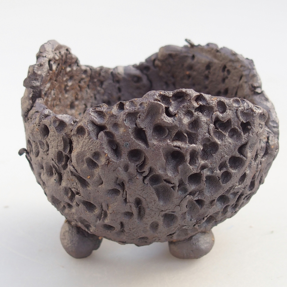 Keramická mušľa 8,5 x 8,5 x 7,5 cm , kovová farba