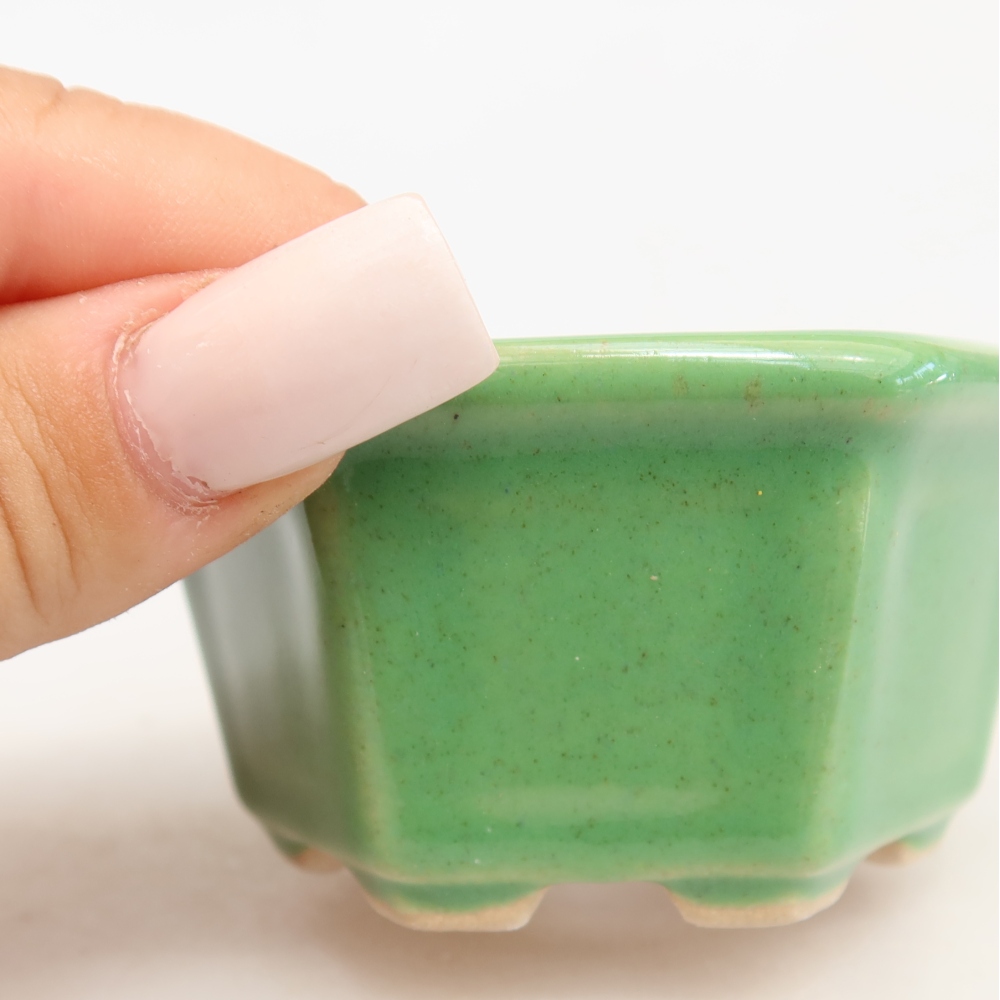 Keramická miska na bonsaje 7,5 x 7 x 4 cm, farba zelená