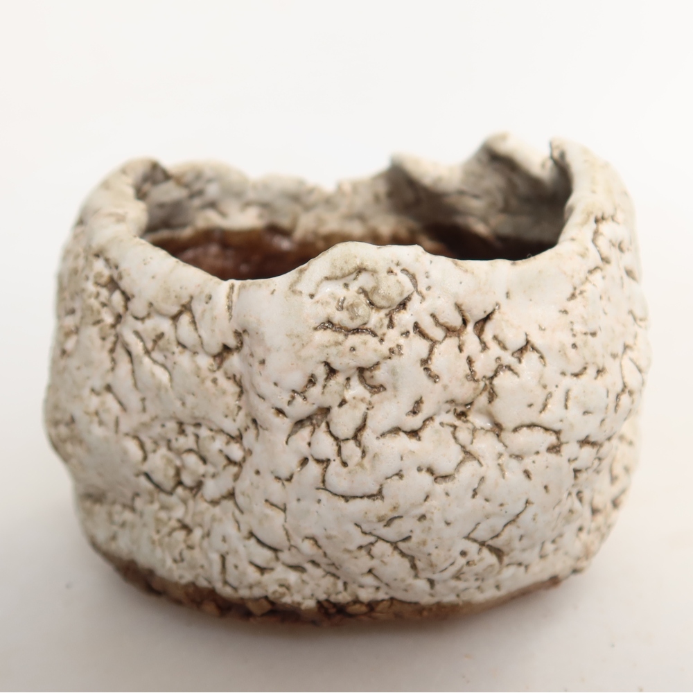 Keramická škrupina  7 x 7 x 6 cm, farba: biela