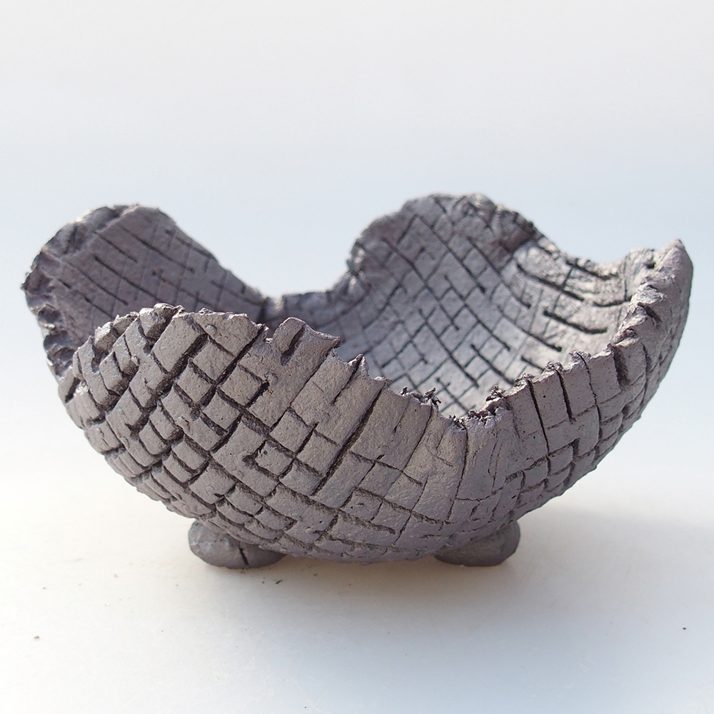 Keramická mušľa 13 x 12,5 x 7,5 cm , kovová farba