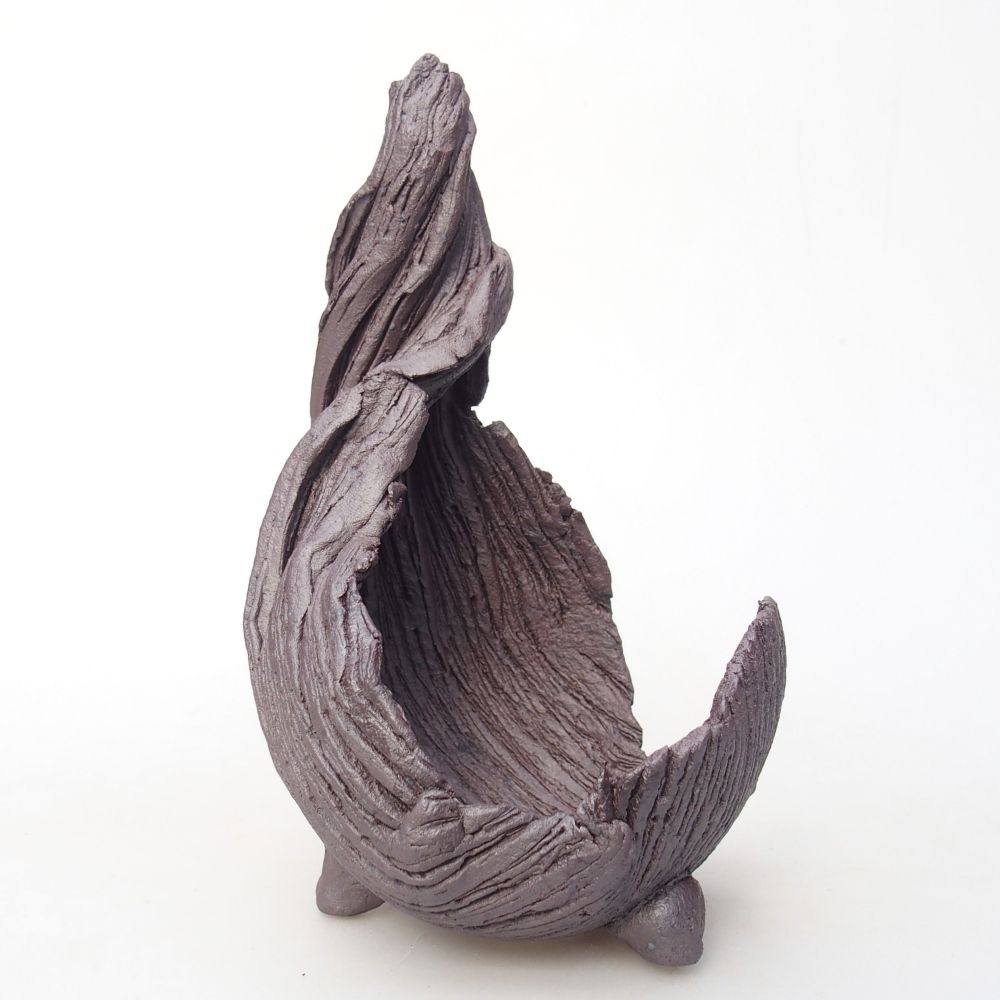 Keramická mušľa 8,5 x 8 x 14,5 cm , kovová farba